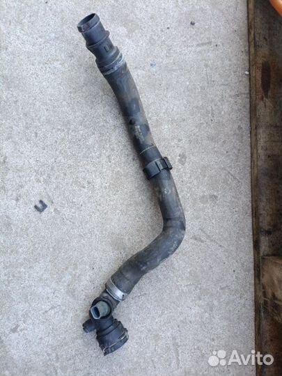 Патрубок охлаждения Audi A4 B9 2.0T 2018