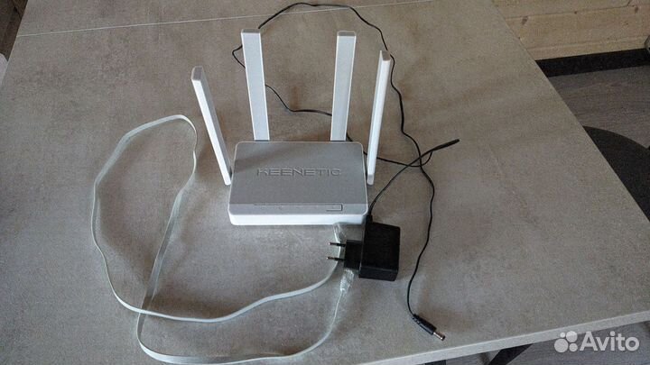 Wi-Fi роутер Keenetic Extra (KN-1710)