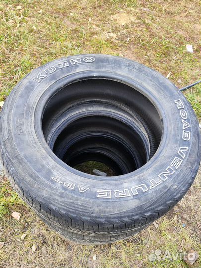 Kumho Road Venture APT KL51 215/65 R16 102H