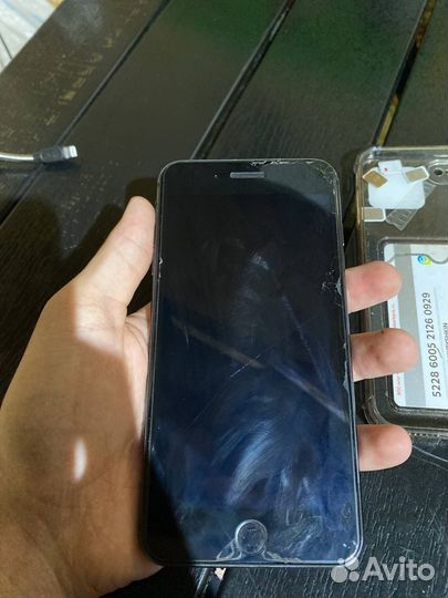 Телефон iPhone 8 plus