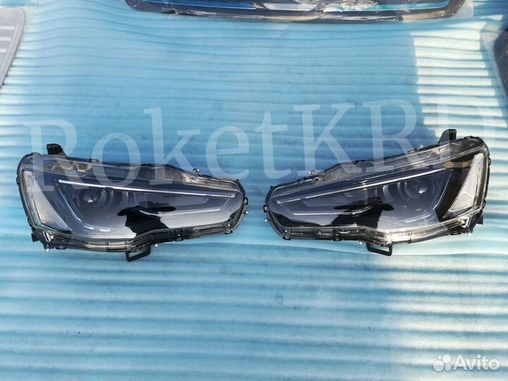 Фары Mitsubishi Lancer 10 07-2017 год