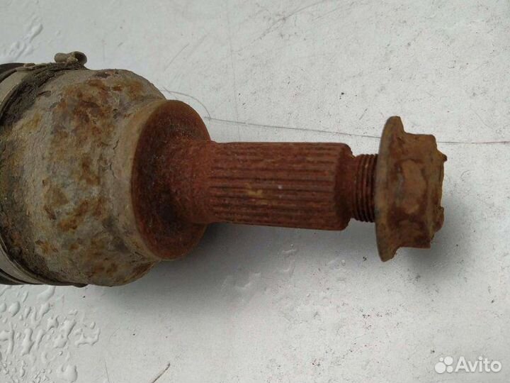 Полуось левый Mazda 3 BK 1.6L 2006