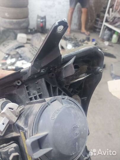 Фара nisssn serena c26,hc26