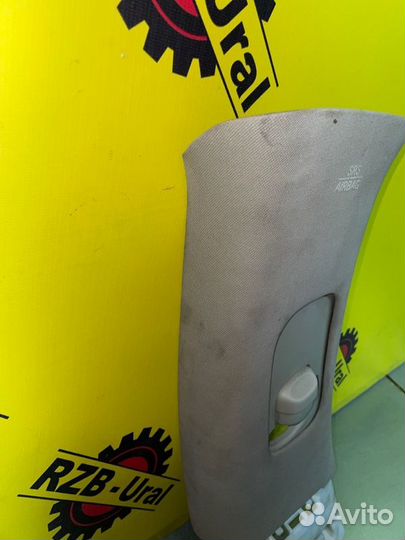 Обшивка стойки центральная левая Infiniti Fx35 S51