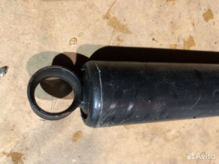 Амортизатор кабины камаз