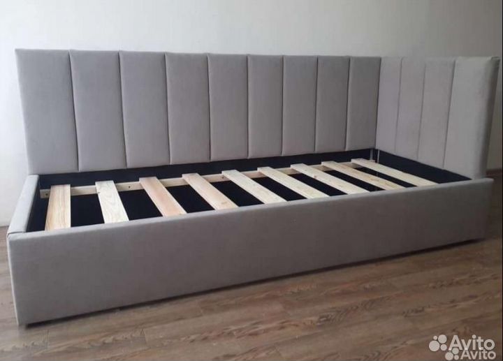 Детская кровать с мягкой спинкой (материал seven)