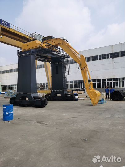 Гусеничный экскаватор SHANTUI SE 210W(BMHR), 2023