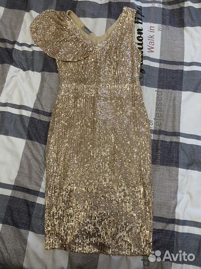 Платье,костюм