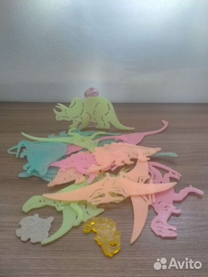 75 фигурок диких и домашних животных,динозавров