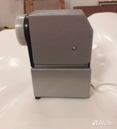 Малогабаритный диапроэктор/ М-4