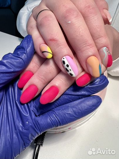 Маникюр, педикюр, гель-лак