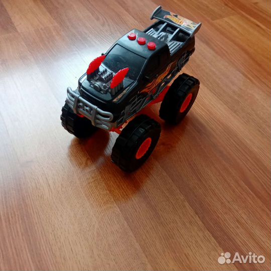 Monster truck Hoteweels