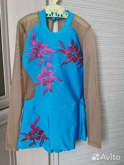 Платье для фигурного катания, гимнастики