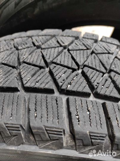Bridgestone Blizzak DM-V2 225/65 R18 103S