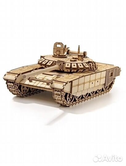 Танк из дерева