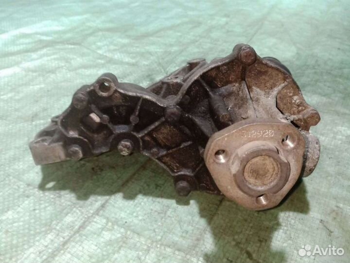 Помпа Audi A6 C4 2.0L