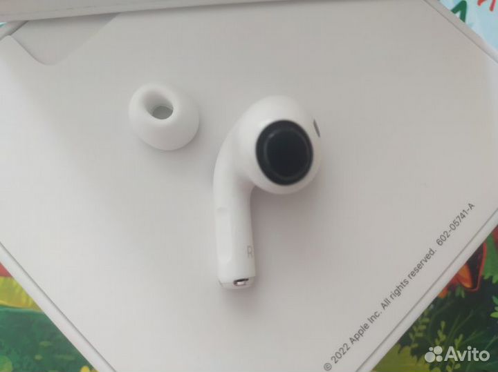 Airpods pro 2 правый наушник новый