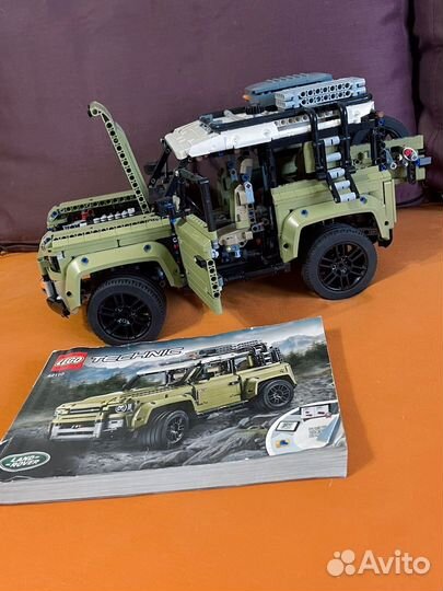 Lego technic 42110 land rover defender