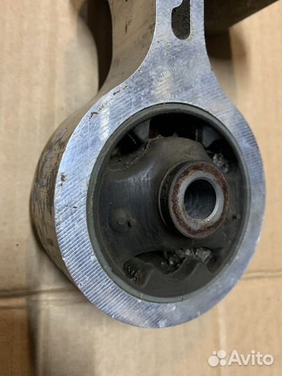 Подушка двигателя задняя Mazda 6 GH