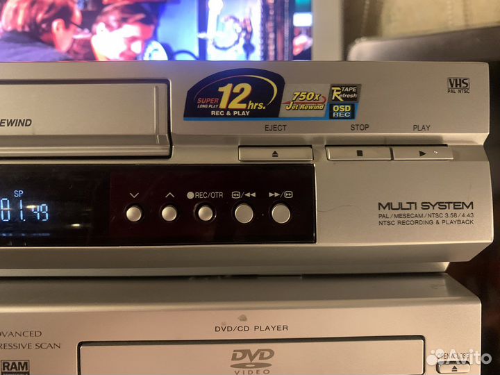 Видеомагнитофон Panasonic NV-SJ230