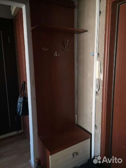 Вешалка с тумбой в прихожую