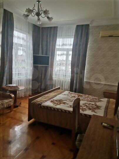 Комната 20 м² в 3-к., 2/2 эт.