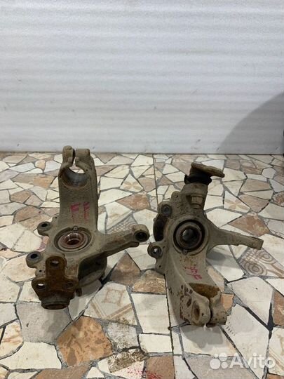 Кулак поворотный передний Ford Focus хэтчбэк 1.6