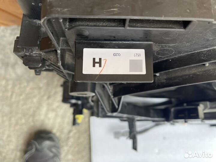 Касета радиатора в сборе на lexus ES 300h, ES7