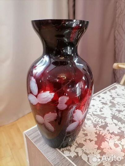 Ваза красное рубиновое стекло