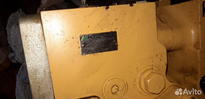 Распределитель на экскаватор Hyundai R360LC-7A