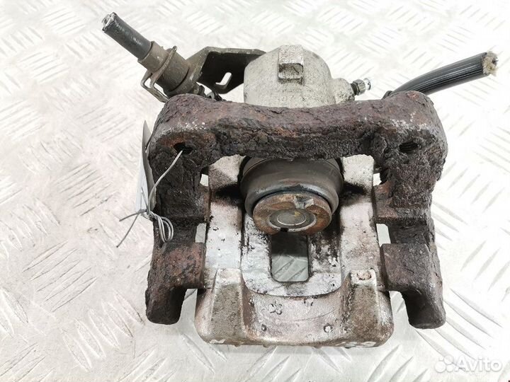 Суппорт задний левый для Volkswagen Golf 4