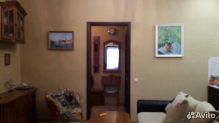 Зеркало в дубовой оправе