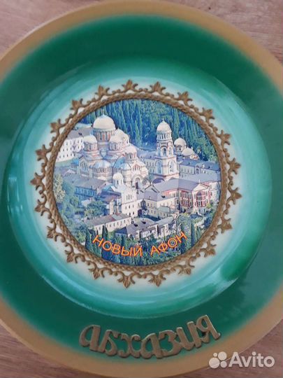 Сувенирные тарелки