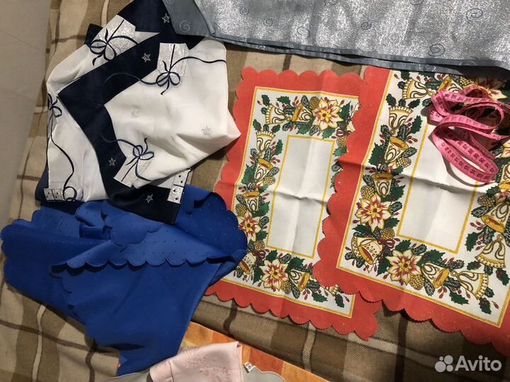 Салфетки, скатерти. цена за все