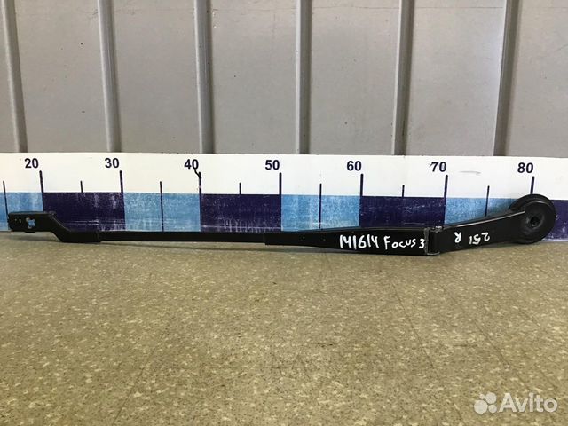 Поводок стеклоочистителя передний правый Ford Focu