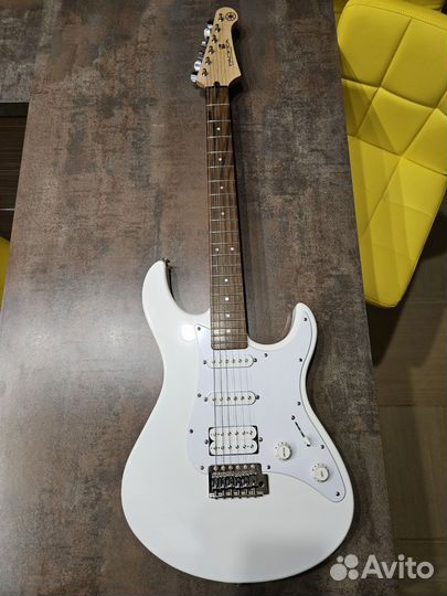 Электрогитара yamaha pacifica 012