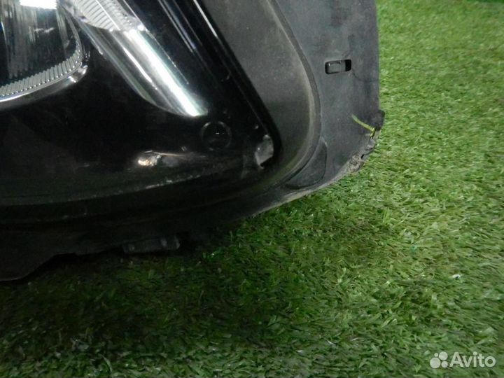 Фара правая Mercedes-Benz E-Class