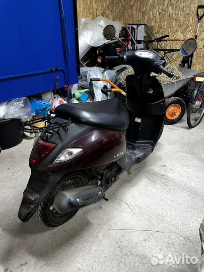 Мопед Suzuki 50 см3 2020 год в идеале