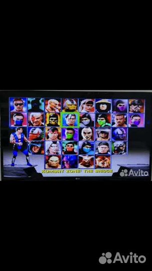 Гейм стик прошитая. Дополнительно установлены игры