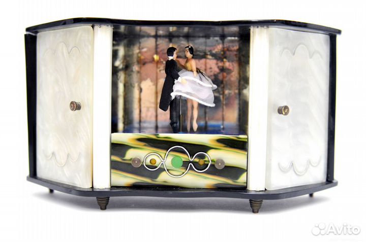 Бальный Зал Японская Музыкальная Шкатулка