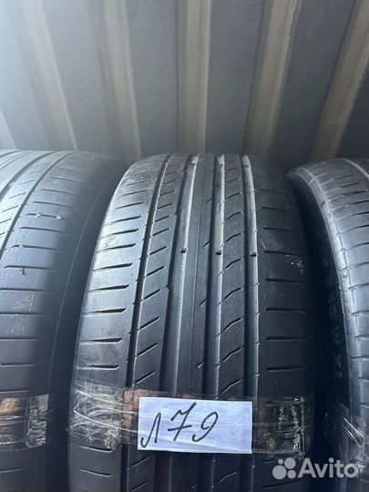 Continental ContiPremiumContact 5 245/45 R19 и 275/40 R19