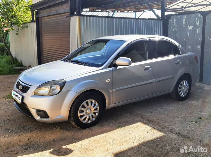 Kia Rio 1.4 AT, 2011, 196 000 км