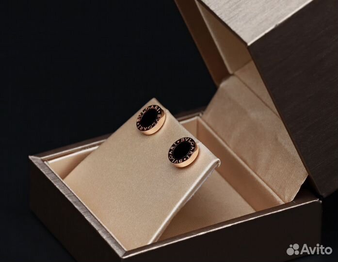 Золотые серьги bvlgari