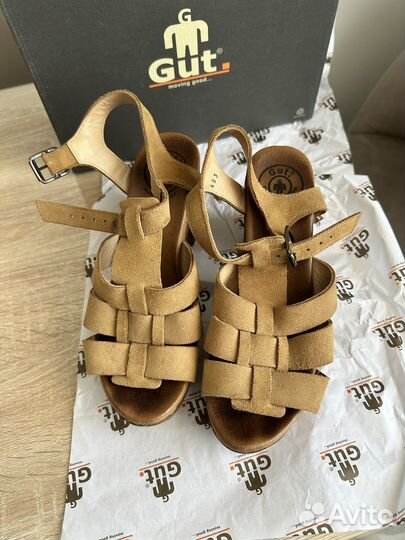 Босоножки женские натуральная замша