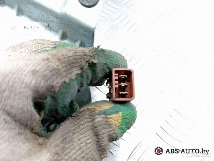 Моторчик заднего стеклоочистителя (дворника)