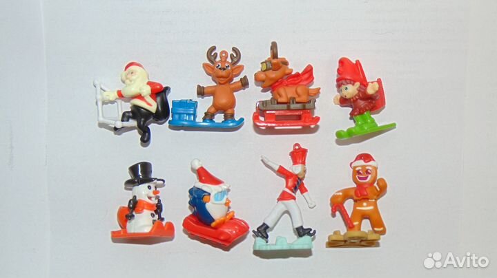 Игрушки Киндер Сюрприз Новогодние 2022-2024