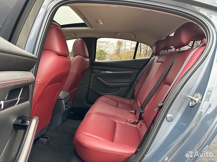 Mazda 3 1.5 AT, 2021, 36 000 км