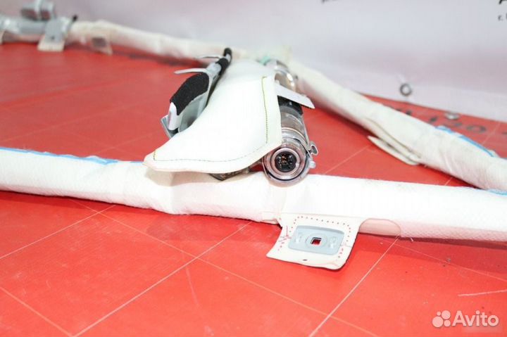 Шторка безопасности левая Toyota Land Cruiser 200