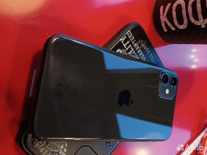 iPhone 11, 64 ГБ