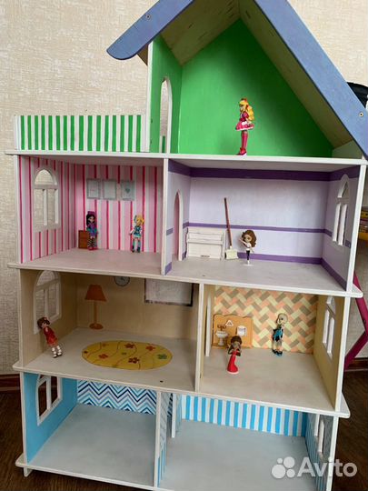 Домик кукольный